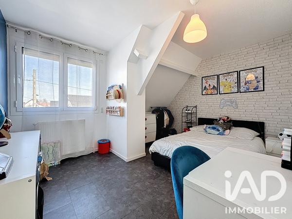 Maison à vendre 8 pièces 149,39 m² Paray-Vieille-Poste