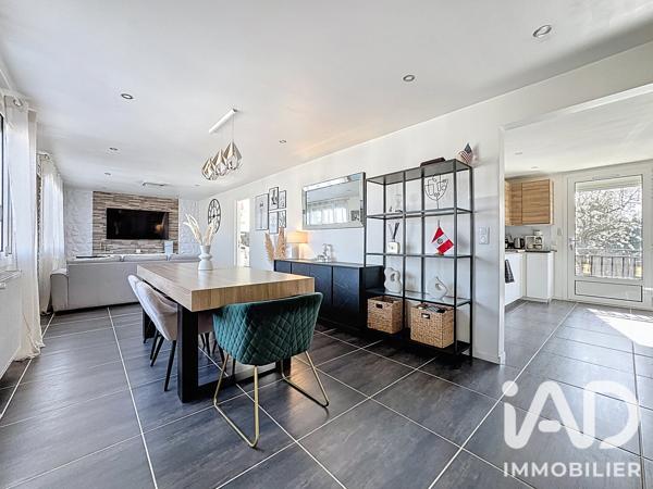 Maison à vendre 8 pièces 149,39 m² Paray-Vieille-Poste