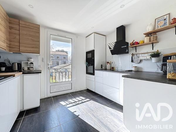 Maison à vendre 8 pièces 149,39 m² Paray-Vieille-Poste