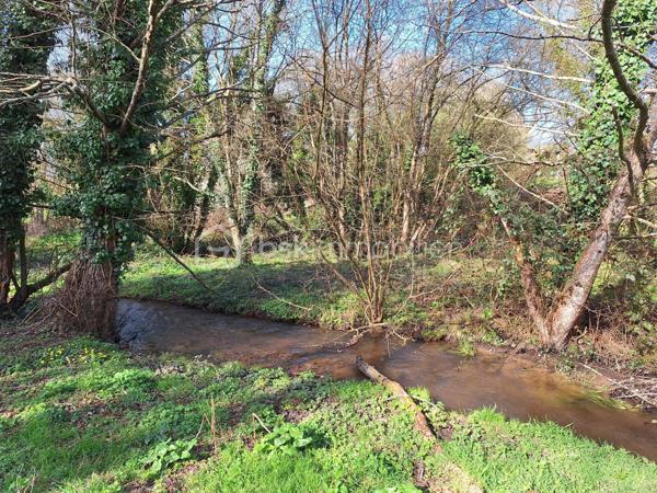 Terrain de 3 540 m²