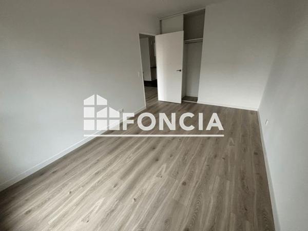 Location Appartement 2 pièces 43.2 m² - 9 RUE RAYMOND LOUVIOT Neuilly-plaisance 93360