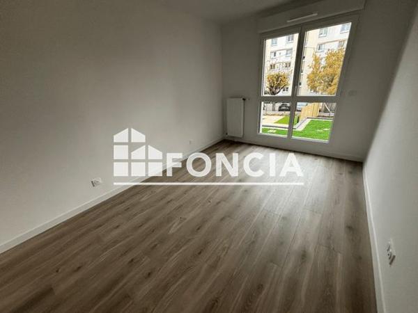 Location Appartement 2 pièces 43.2 m² - 9 RUE RAYMOND LOUVIOT Neuilly-plaisance 93360