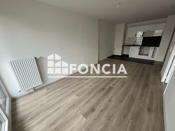 Location Appartement 2 pièces 43.2 m² - 9 RUE RAYMOND LOUVIOT Neuilly-plaisance 93360