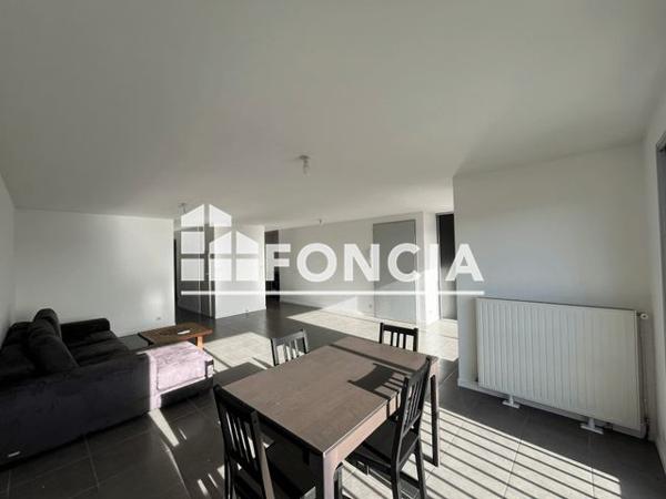 Location Appartement meublé 3 pièces 77.6 m² - 35 RUE LAPLACETTE Bordeaux 33000