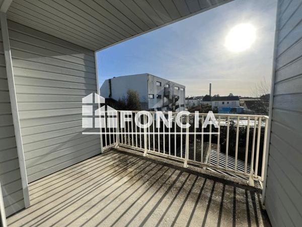 Location Appartement meublé 3 pièces 77.6 m² - 35 RUE LAPLACETTE Bordeaux 33000