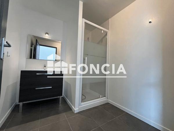 Location Appartement meublé 3 pièces 77.6 m² - 35 RUE LAPLACETTE Bordeaux 33000