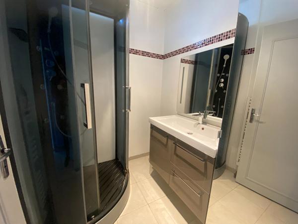 Appartement Corbeil Essonnes 3 pièce(s) 64.63 m2