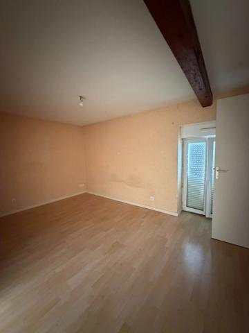 Maison à vendre 10 pièces SAINT MARTIN BELLE ROCHE (71)