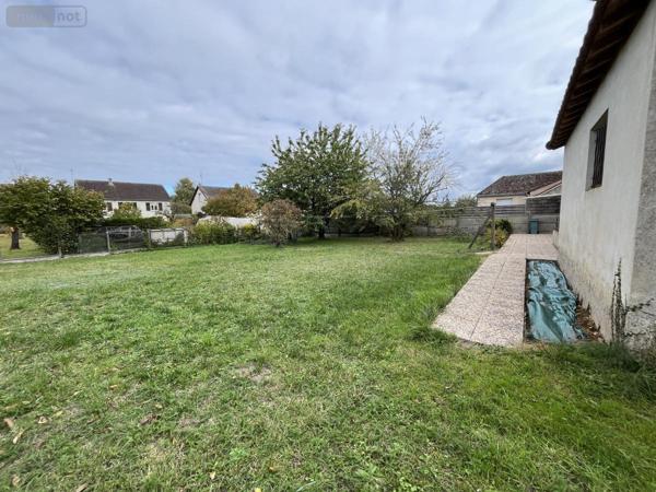 Maison à vendre à Bouloire dans la Sarthe (72440), ref : 72033-389