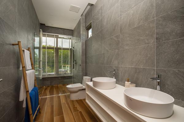 Villas 4 Chambres de Luxe avec Piscine à Phang Nga