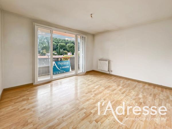 Appartement Carnoux En Provence - 3 pièces - 55 m2