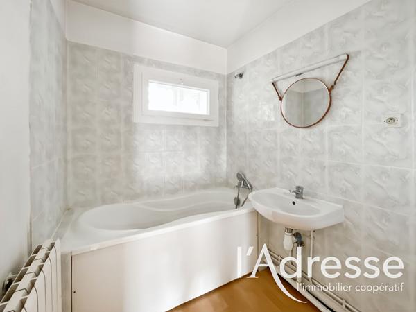 Appartement Carnoux En Provence - 3 pièces - 55 m2