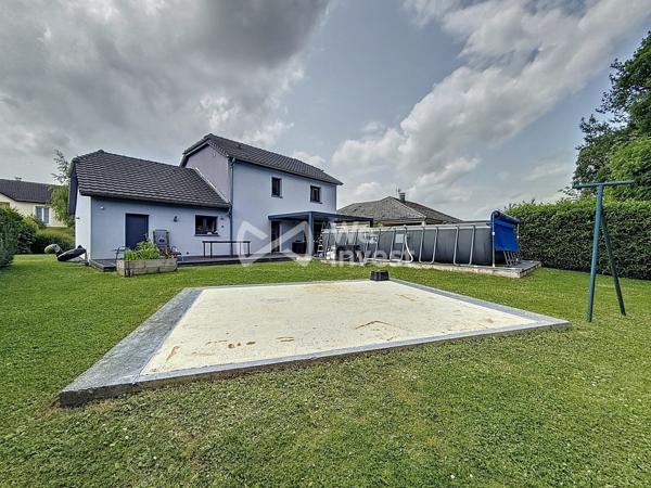 Maison familiale 153 m² avec piscine & terrain 900 m² – secteur calme Réhon