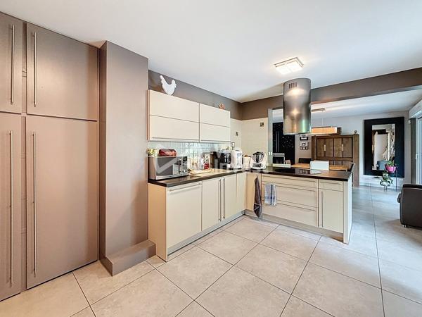Maison familiale 153 m² avec piscine & terrain 900 m² – secteur calme Réhon