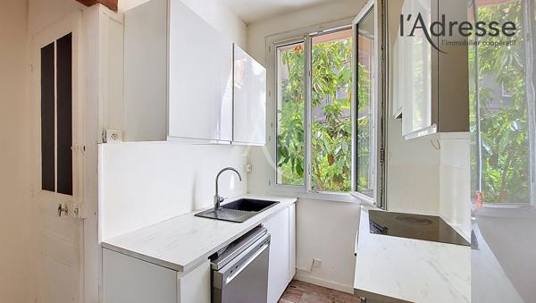 SURESNES limite centre ville PUTEAUX ; appartement souplex 3 pièces de 69 m²