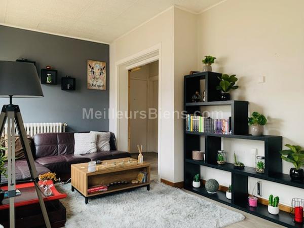 APPARTEMENT 1 CHAMBRE 2EME ETAGE HYPER CENTRE