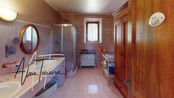 Grande familiale 4 chambres, studio et 1 bureau