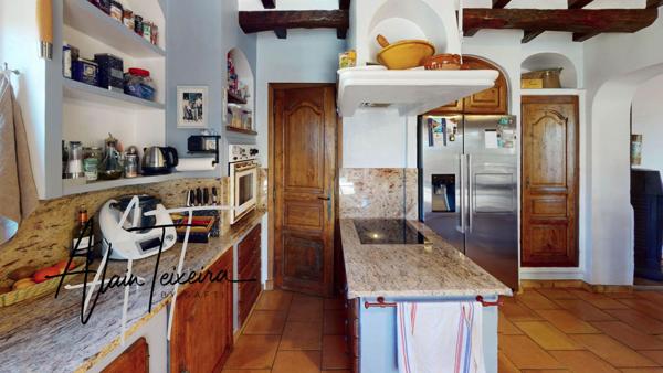 Grande familiale 4 chambres, studio et 1 bureau