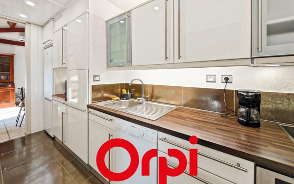 Appartement à vendre    4 pièces • 51 m2 Bandol