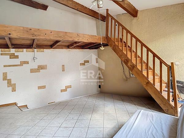 Lot de 2 maisons de ville en plein coeur du village