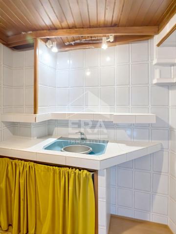 Lot de 2 maisons de ville en plein coeur du village