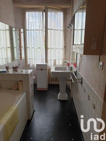 Maison d’architecte 10 pièces de 243 m² à Argentat (19400)