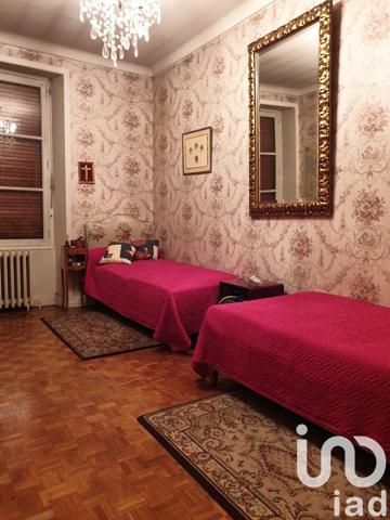 Maison d’architecte 10 pièces de 243 m² à Argentat (19400)