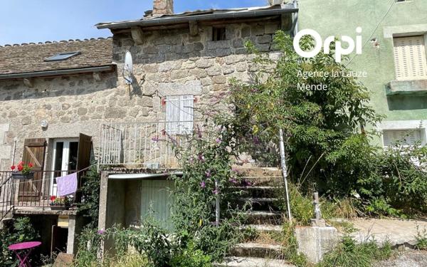 Maison à vendre    1 pièce •  Les Laubies