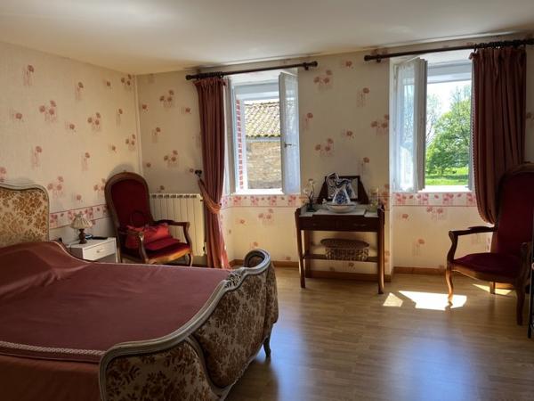 Maison à vendre |  Peyrat-de-Bellac |  4 pièces | 93 m²