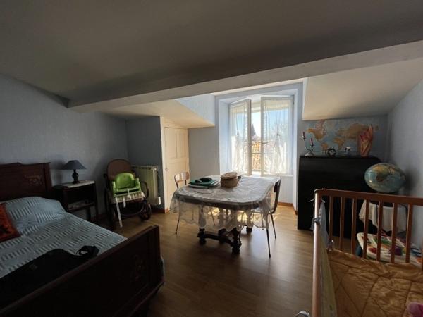 Maison à vendre |  Peyrat-de-Bellac |  4 pièces | 93 m²