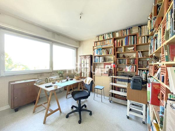 EXCLUSIVITÉ - BOURGES CENTRE, QUARTIER DE LA HALLE AU BLÉ