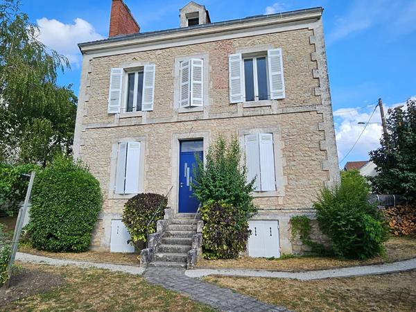 Magnifique maison de ville en Pierre Perigueux