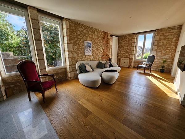 Magnifique maison de ville en Pierre Perigueux