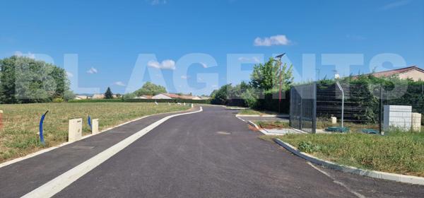 Terrain 900m² idéalement située