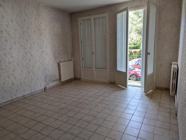 À vendre - Maison, 4 pièces située à Pocé-sur-Cisse (37530)