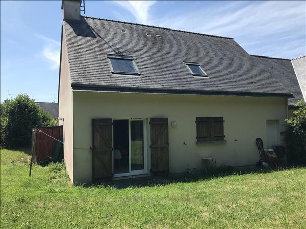 Maison à louer 1 150 € CC CONCARNEAU 4 p 84 m² DPE D