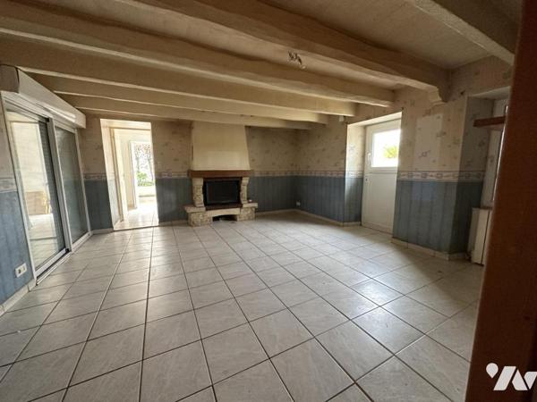 A VENDRE 56 SURZUR MAISON ANCIENNE SUR BEAU TERRAIN DE 767 m²