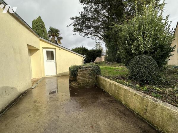 A VENDRE 56 SURZUR MAISON ANCIENNE SUR BEAU TERRAIN DE 767 m²