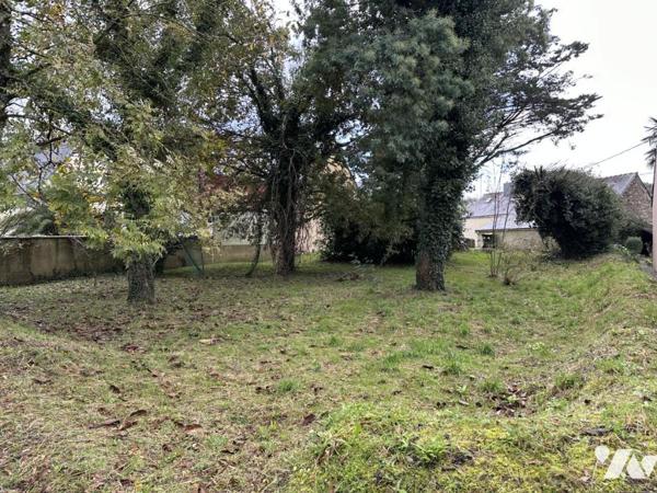 A VENDRE 56 SURZUR MAISON ANCIENNE SUR BEAU TERRAIN DE 767 m²