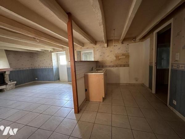 A VENDRE 56 SURZUR MAISON ANCIENNE SUR BEAU TERRAIN DE 767 m²