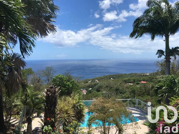 Gîte 12 pièces de 300 m² à Pointe-Noire (97116)