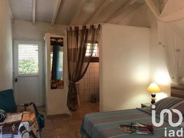 Gîte 12 pièces de 300 m² à Pointe-Noire (97116)