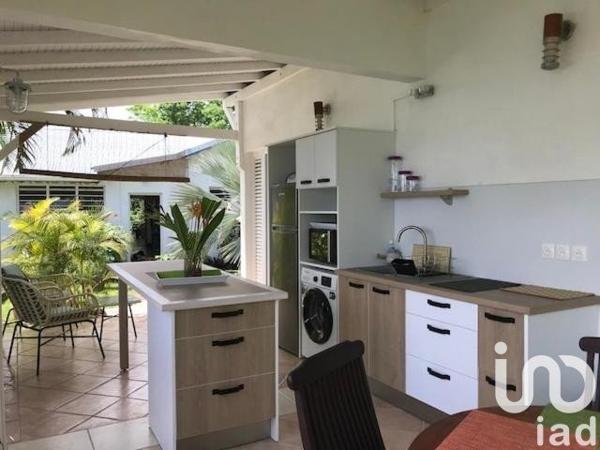 Gîte 12 pièces de 300 m² à Pointe-Noire (97116)