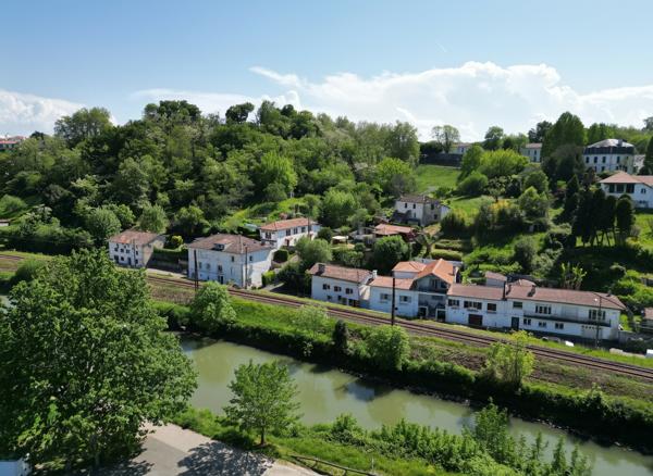 Charmante maison de pêcheur et chalet indépendant - Rénovation à fort potentiel
