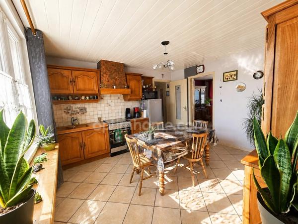 Maison individuelle à vendre en exclusivité à BRAS-SUR-MEUSE, 4 chambres et 2 garages