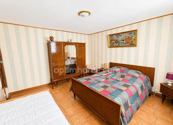 Maison individuelle à vendre en exclusivité à BRAS-SUR-MEUSE, 4 chambres et 2 garages