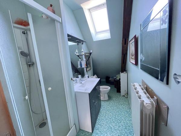 Immeuble à vendre 297 024 € Loches 200 m² DPE E