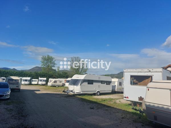 Local Commercial - 800 m² Exclusivité efficity