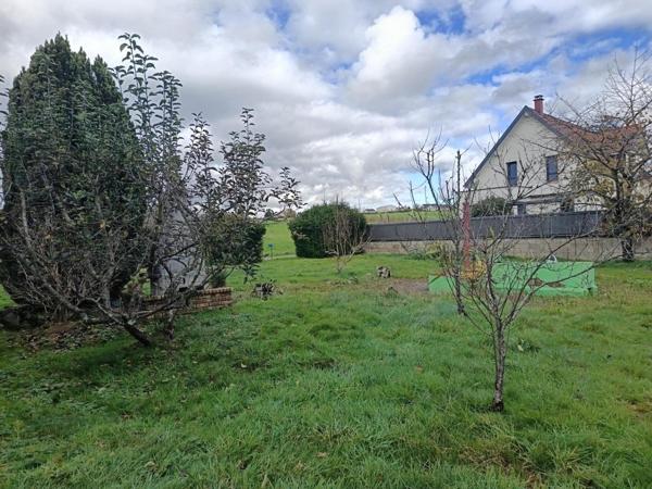 Terrain de 5 ares 10 sur la commune de Joncherey