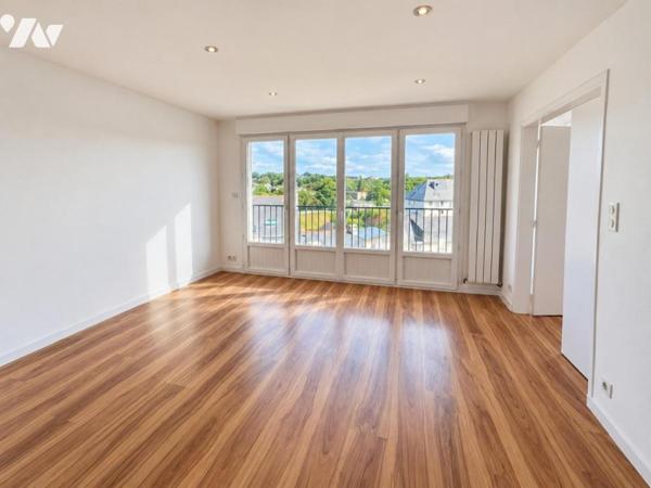 QUIMPER – Un appartement rénové, confortable et fonctionnel, idéalement situé à Quimper.
